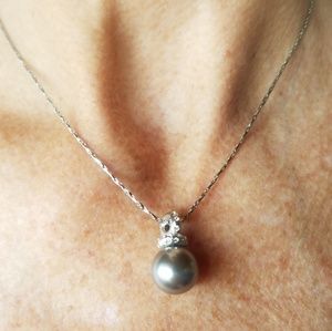 Adjustable Black Pearl Necklace NWOT